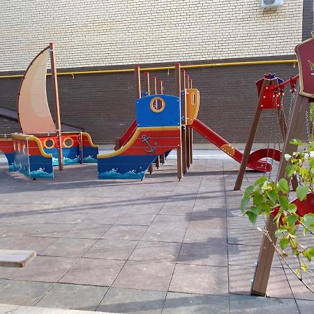 Sunny Home Uralsk Dış mekan fotoğraf